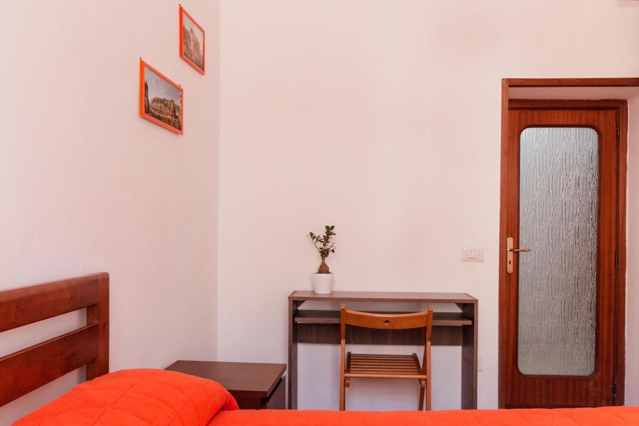 Bnb Etnuvio, Double Rooms In Nápoles Exterior foto